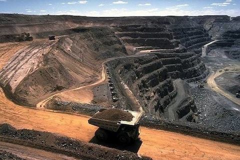نخستین شمش طلای شرکت غدیر تولید خواهدشد