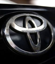 فراخوان میلیونی تویوتا برای برطرف کردن نقص دوربین خودروهایش