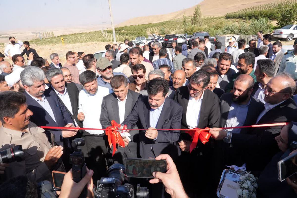 معاون رئیس جمهور در آذربایجانغربی: پیگیر مطالبات مردم مناطق محروم روستایی هستیم