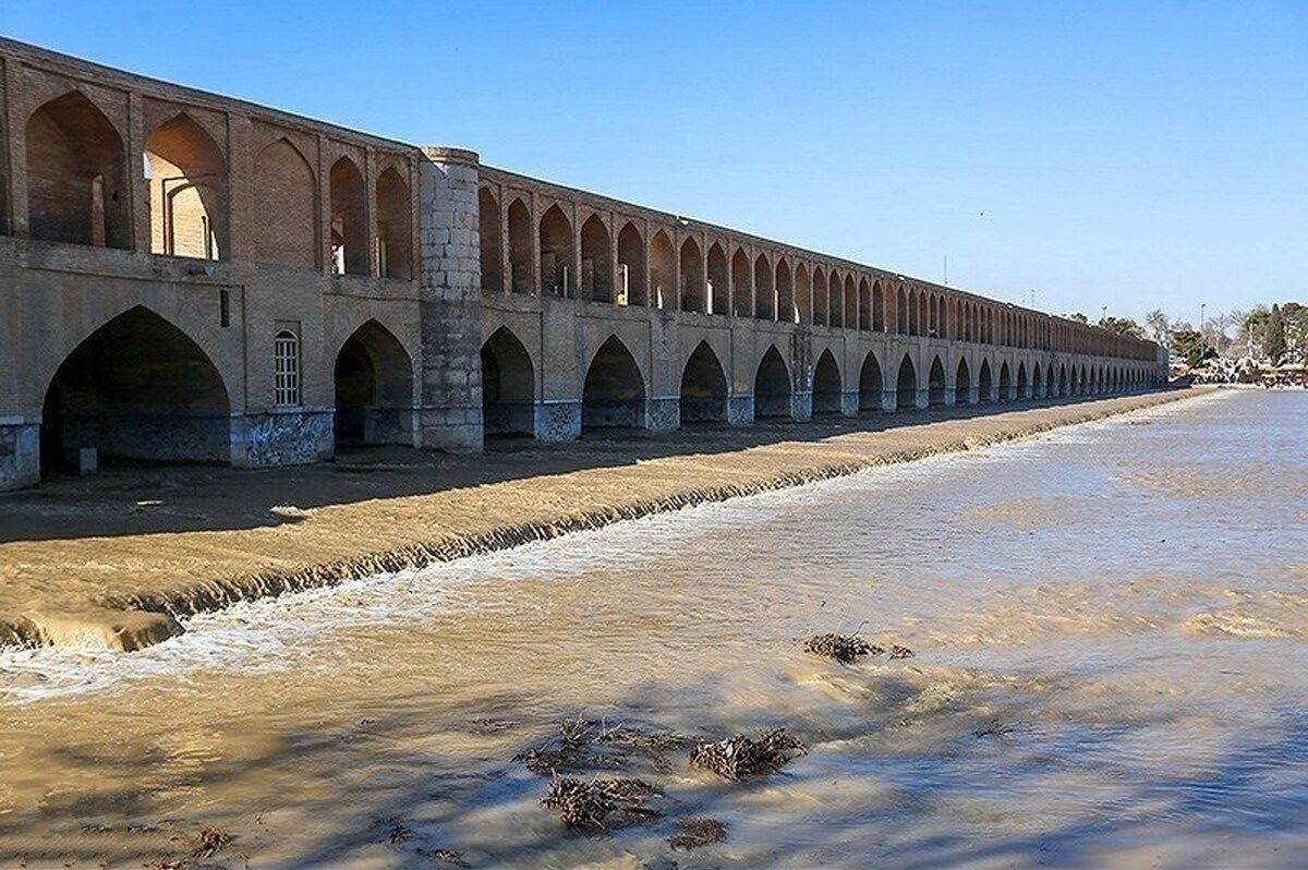 آب بازگشایی اخیر زاینده‌رود فقط مختص کشاورزی است نه صنایع