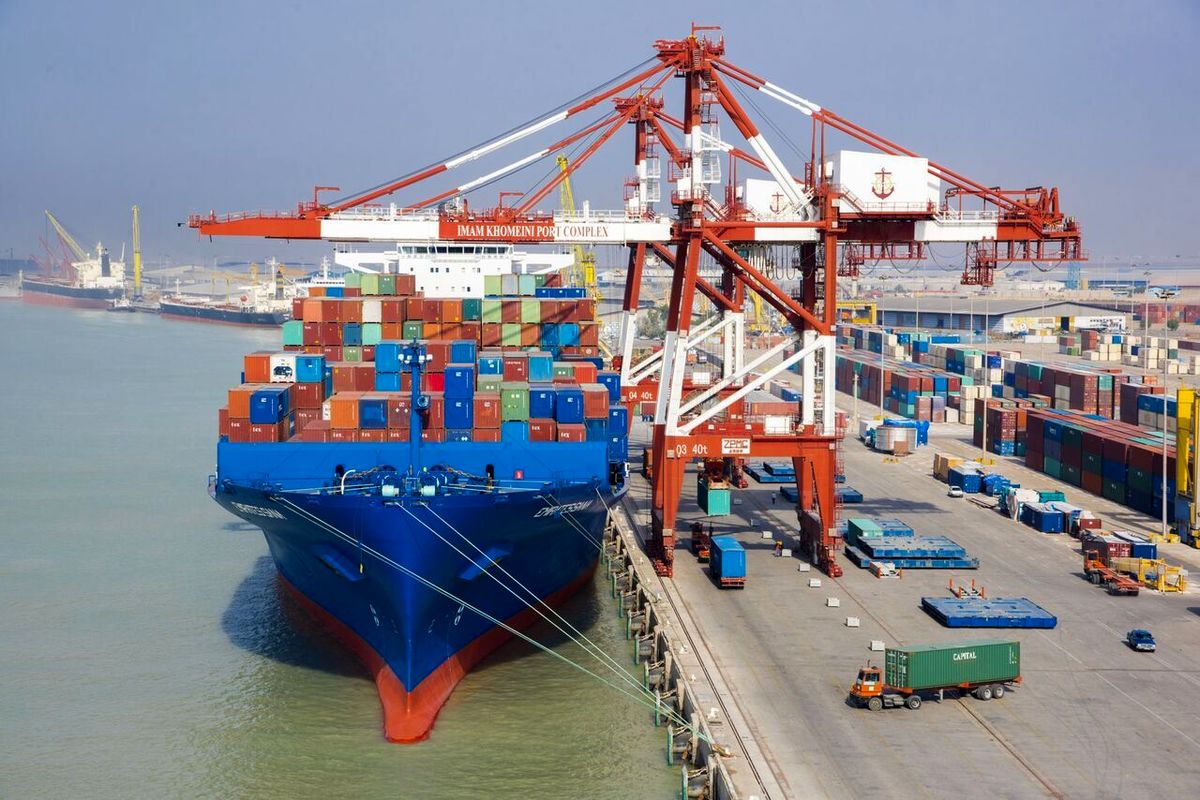 ترخیص ۲۸ هزار تن پودر آلومینا با دستور دادستان از بندر امام خمینی