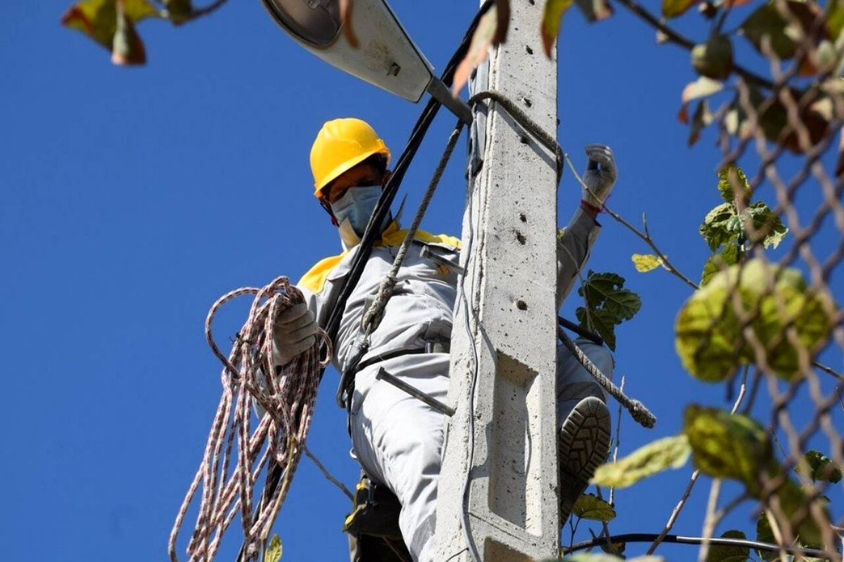 افزایش ۱۰ هزار کیلومتری شبکه برق کشور