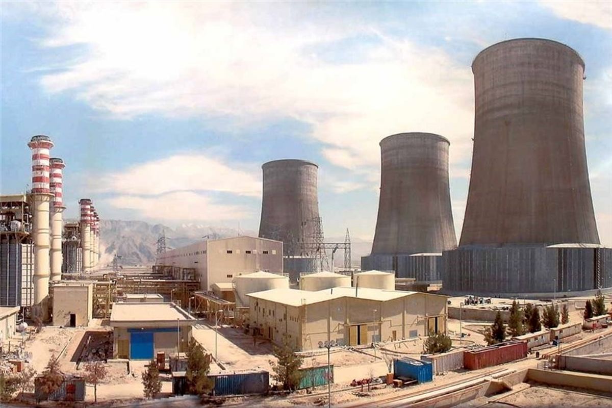 احداث نیروگاه ۵۶۰مگاواتی سیکل ترکیبی برق در قم