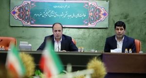 هدایت کشتی‌های حامل کالا‌های اساسی آماده پهلوگیری به بنادر دیگر و بندر امام خمینی (ره)