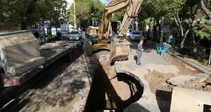 حل مشکل آب میدان قدس تهران تا ساعت ۱۵ امروز 