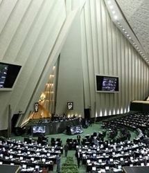 پرداخت هرگونه وجهی از محل بودجه کل کشور به ورزش حرفه‌ای ممنوع شد