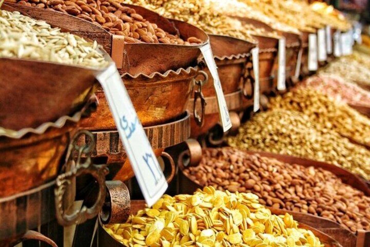 آغاز نمایشگاه عرضه مستقیم کالاهای اساسی ویژه شب یلدا در خرم آباد