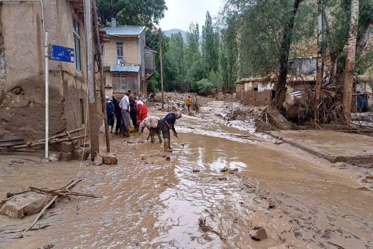 بارندگی شدید و سیل به ۴۸ واحد مسکونی روستای مورستان خلخال خسارت زد