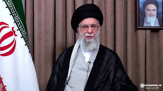 رهبر معظم انقلاب: تبریک اتّحاد و اتّفاق فوق‌العاده‌ی ملّت ایران است / ایران تسلیم کشور دیگری بشود، مهمل گویی است