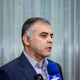 وزیر نفت: سرگردانی ۴۰ میلیون بشکه نفت ایران روی آب‌ کذب است
