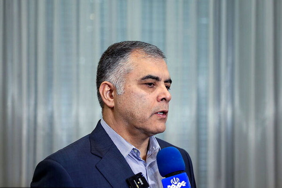 وزیر نفت: سرگردانی ۴۰ میلیون بشکه نفت ایران روی آب کذب است