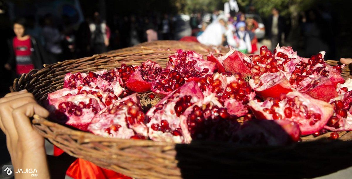 جشن شکرانه برداشت انار در روستای تاریخی انبوه برگزار شد