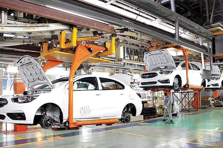افزایش استانداردهای ۸۵ گانه خودرو به ۱۲۲ استاندارد