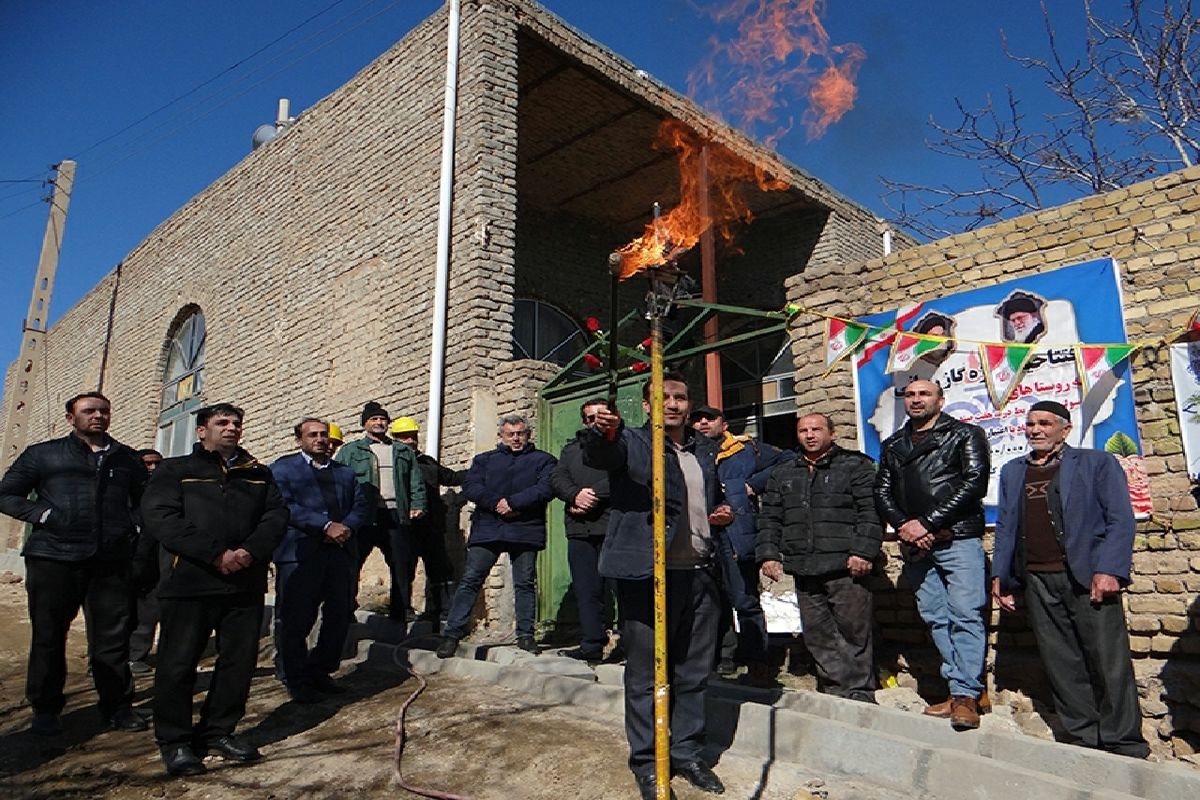 افتتاح همزمان عملیات گازرسانی به 4 روستای تاکستان