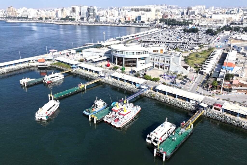 افزایش ۴۵ درصدی تخلیه و بارگیری انواع کالاهای نفتی و غیرنفتی در بنادر استان هرمزگان