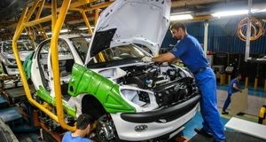 کاهش تولید خودرو در سه خودروساز بزرگ کشور