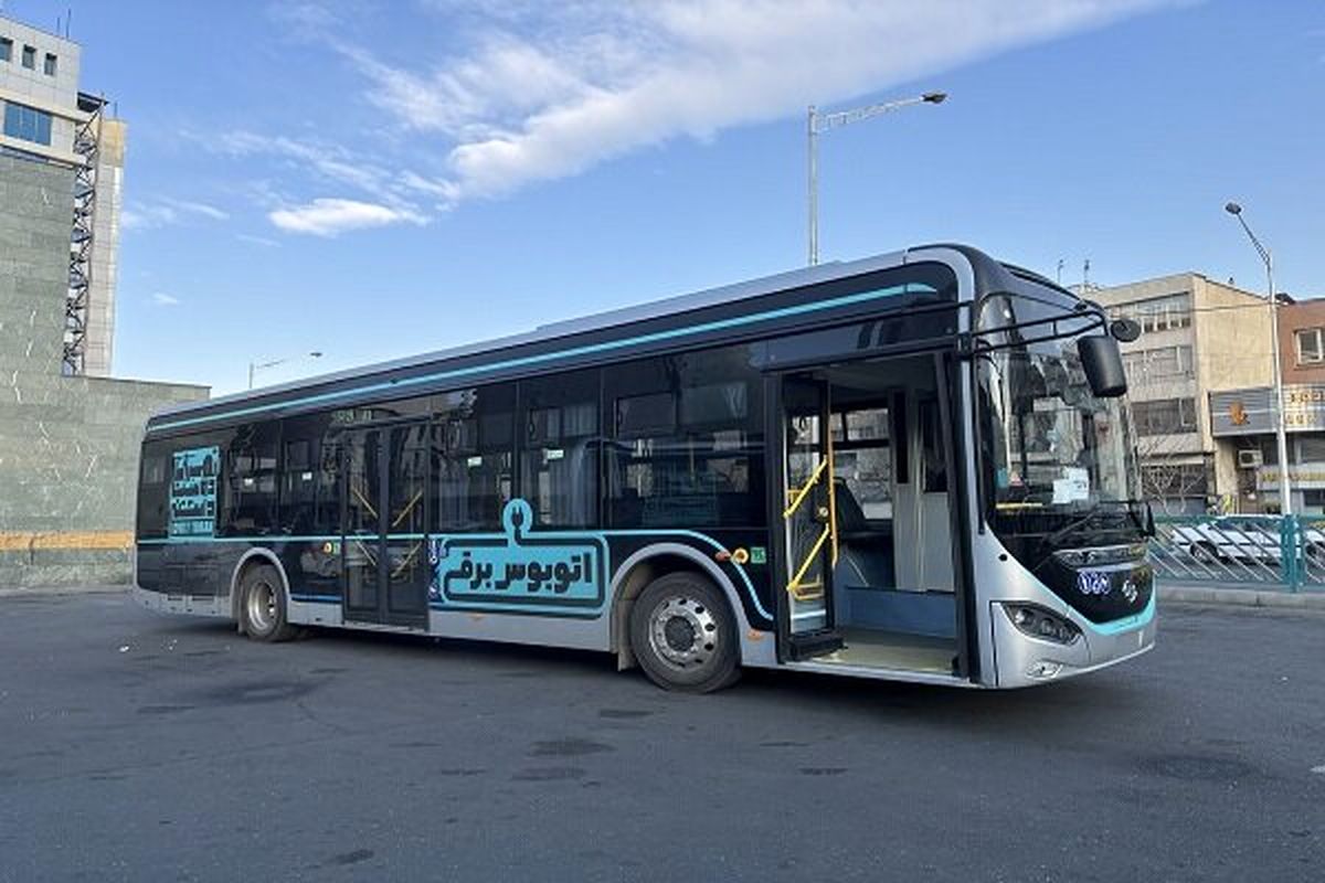 آیین بهره‌برداری از ۲۰۱ دستگاه اتوبوس برقی در تهران برگزار شد