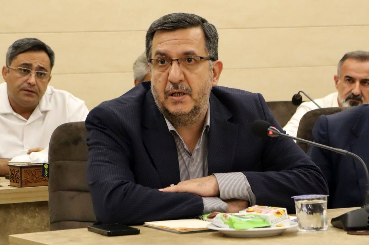 دستگاه‌ها و ماشین‌آلات کارخانه دخانیات استان آذربایجان‌غربی مربوط به سال ۱۳۵۴ است