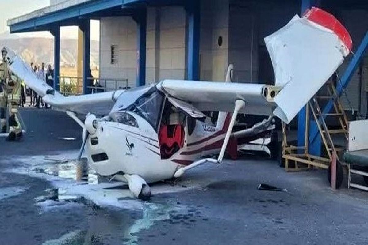 برخورد هواپیمای سبک با یکی از ساختمانهای جانبی فرودگاه تبریز