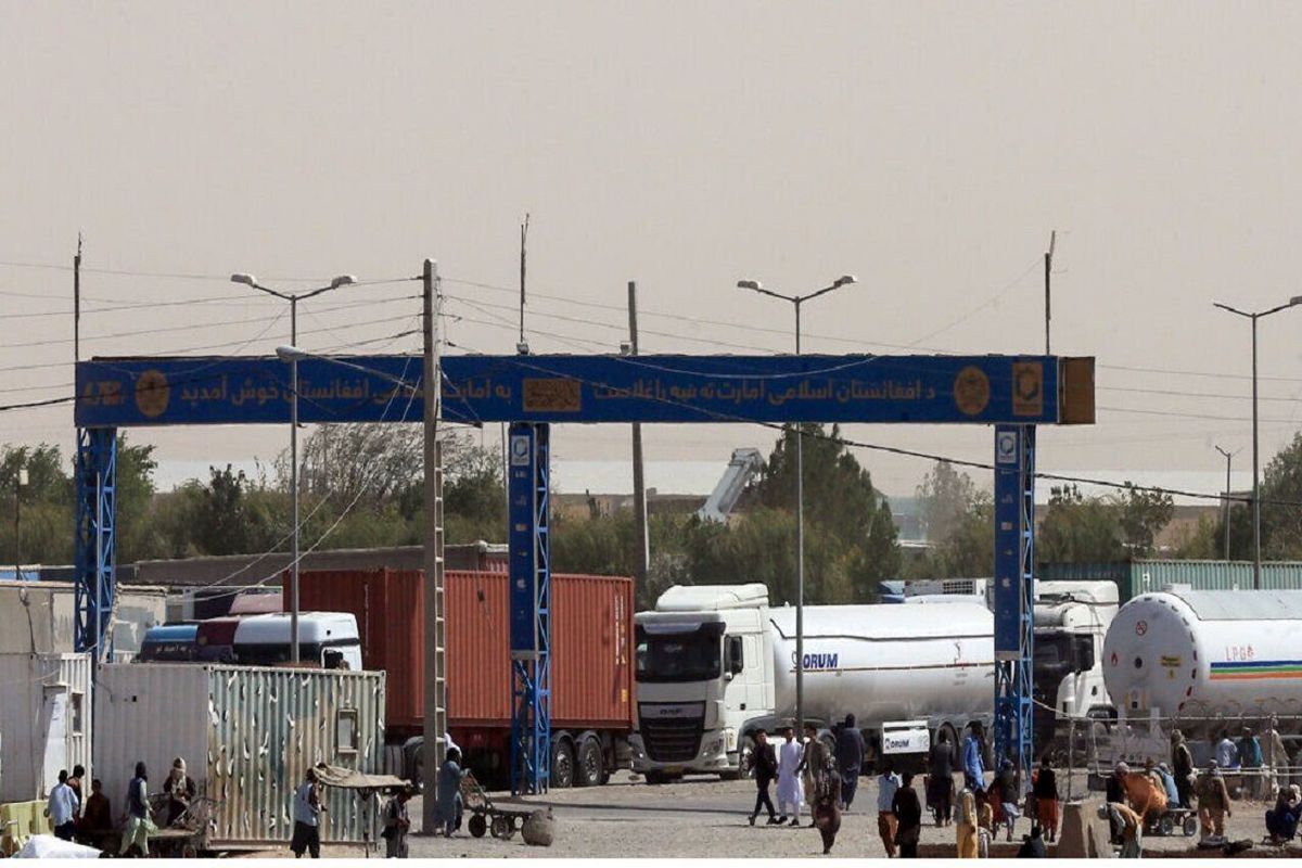 صادرات ۲۷۴ میلیون دلاری کالا از گمرک مرزی دوغارون