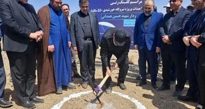 کلنگ زنی دو نیروگاه خورشیدی ۲۵۰ و ۵۵۰ مگاواتی در ساوه