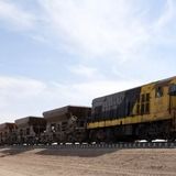 آغاز بارگیری نخستین محموله میلگرد صادراتی از ایستگاه سواریان واقع در شهرک صنعتی سلفچگان