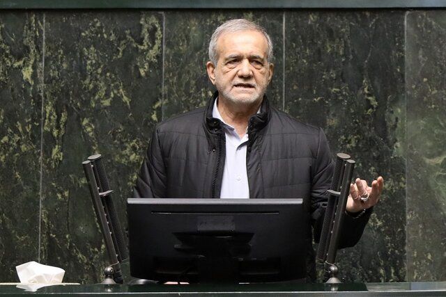 رئیس جمهور: وزیر پیشنهادی اقتصاد براساس شاخص‌ها انتخاب شد / هرگز دروغ نگفته‌ام