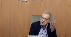 تاکید رئیس جمهور بر اجرای هرچه سریع‌تر نیروگاه‌های خورشیدی