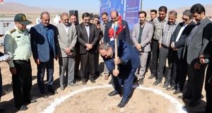 کلنگ زنی نخستین نیروگاه خورشیدی در شهرستان آوج