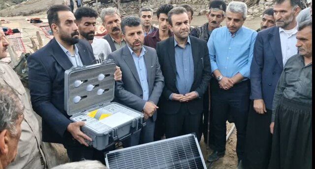 توزیع ۱۸۴ دستگاه پنل خورشیدی بین عشایر شهرستان دزفول