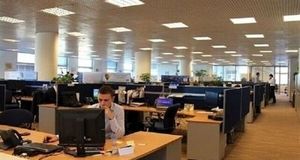 قطع برق بیش از ۱۰۰ نهاد دولتی در پایتخت