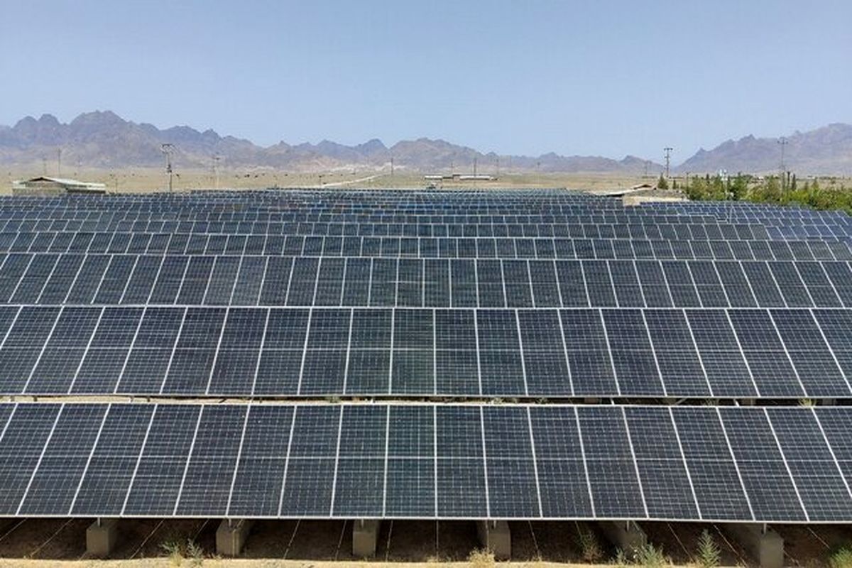 بزرگترین نیروگاه خورشیدی مشارکتی کشور در بردسکن احداث میشود