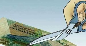 یک کارشناس اقتصادی: مردم مدت‌هاست صفرهای را از پول ملی حذف کرده‌اند
