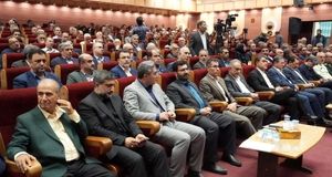 نشست فعالین اقتصادی استان آذربایجان‌غربی با وزیر صمت برگزار شد