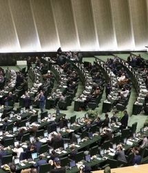 نماینده مجلس: گوشت و مرغ از سفره بسیاری از خانوارهای ایرانی حذف شده است
