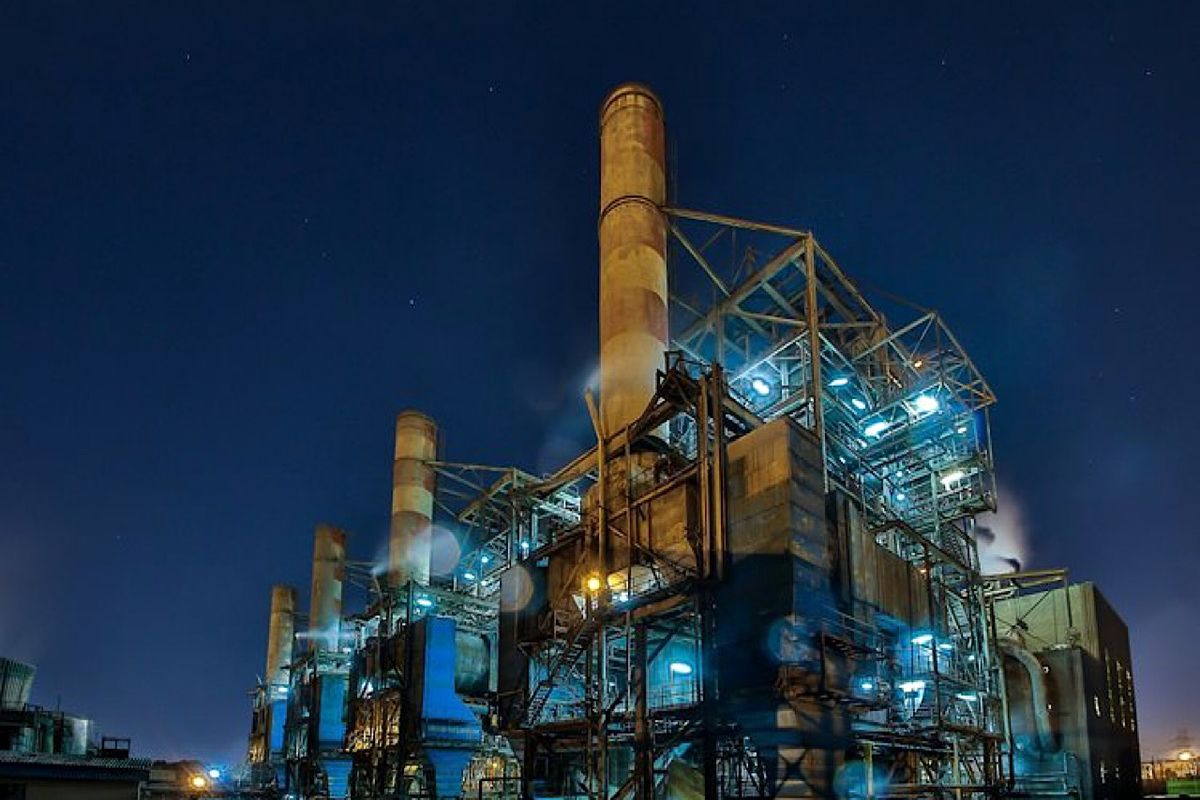 خروج نیروگاه‌های فرسوده از تولید در فصول سرد سال