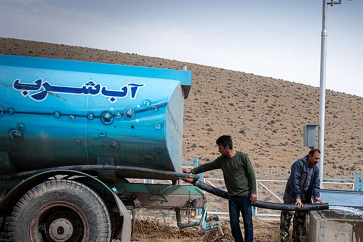 آبرسانی با تانکر به ۱۳۰ روستای استان قزوین