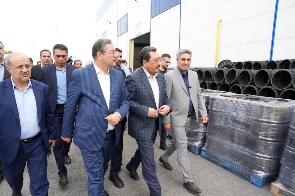 دولت چهاردهم به دنبال رونق بازارچههای مرزی برای بهبود معیشت مردم است