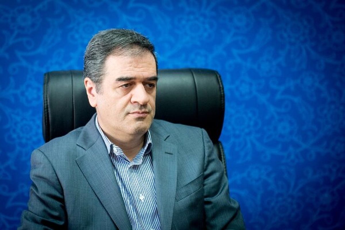 دستگاه‌های دولتی بیمه خود را پرداخت نمی‌کنند / برخی قوانین باعث کاهش صدور بیمه نامه شده است