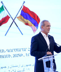 رئیس جمهور: هدف‌گذاری ۱ میلیارد دلاری تبادلات تجاری ایران و ارمنستان