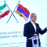 رئیس جمهور: هدف‌گذاری ۱ میلیارد دلاری تبادلات تجاری ایران و ارمنستان