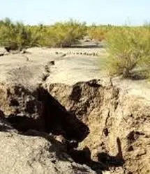 فرونشست در برخی مناطق ساوه و زرندیه به یک متر رسیده است