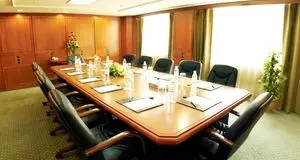 اعلام ممنوعیت «سرو میوه، شیرینی، شام و ناهار» در همایش‌ها و جلسات اداری
