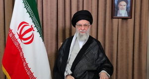 رهبری: نیروهای مسلح به پشتیبانی ملت بزرگ ایران با قدرت عمل خواهد کرد و ضربه‌های سنگینی به این رژیم خواهد زد 