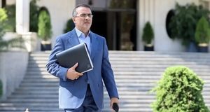 نیروهای شاغل در نهادهای در حال ادغام نگرانی شغلی نداشته باشند