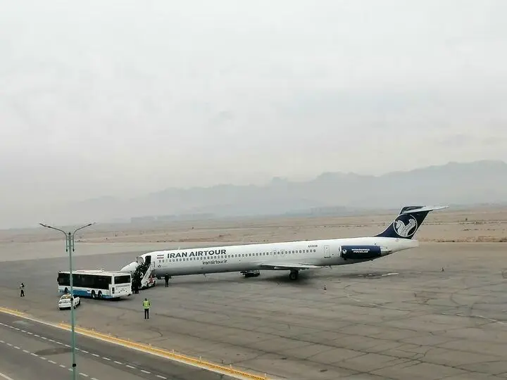 فرود اضطراری هواپیمای تهران بندرعباس در یزد