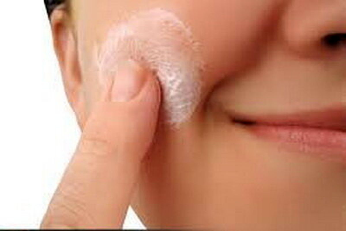 اعلام محصولات آرایشی لایه‌بردار و ماسک‌های صورت و بدن فاقد مجوز