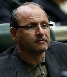 نماینده اصولگرای مجلس: همه نمایندگان سیم کارت سفید و اینترنت بدون فیلتر دارند