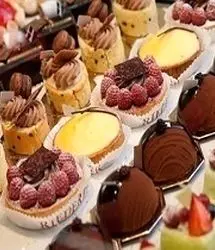 کمبودی در عرضه شیرینی نیست