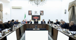 عارف: اجازه نمی‌دهیم دشمنان از جبهه اقتصادی به کشور آسیب برسانند